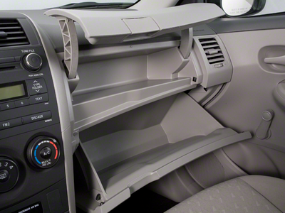 2010 Toyota Corolla 4dr Sdn Auto (Natl)