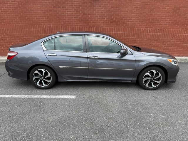 2017 Honda Accord EX-L w/Navigation and Honda Sensing