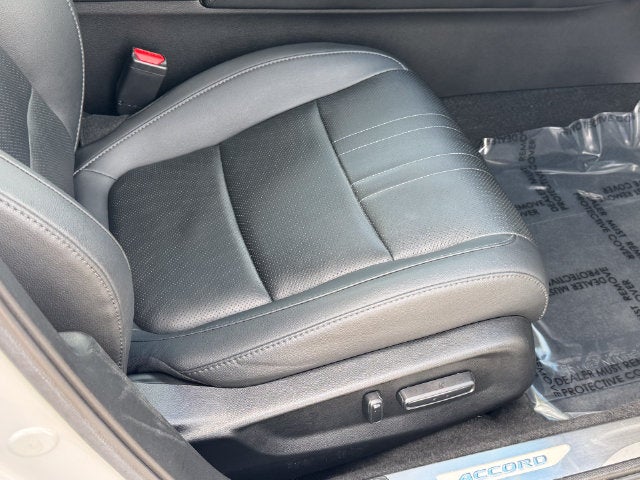 2021 Honda Accord Touring - Photo 11