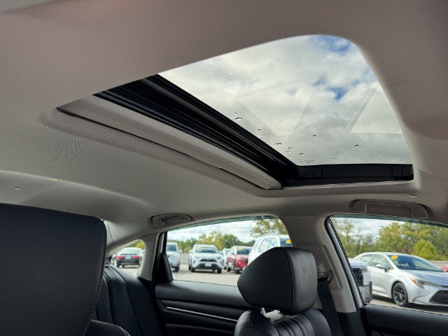 2021 Honda Accord Touring - Photo 9