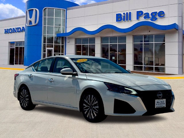 2023 Nissan Altima SV