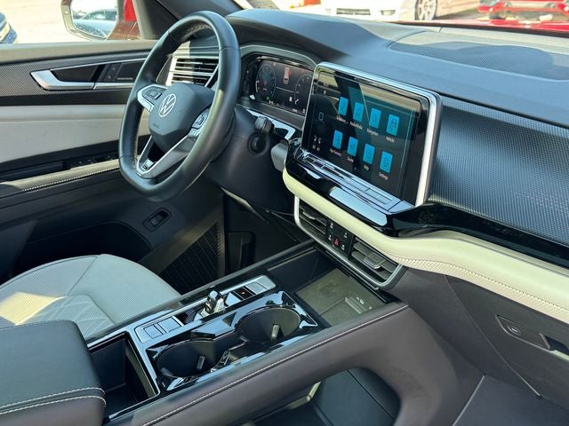 2024 Volkswagen Atlas Cross Sport 2.0T SEL Premium R-Line