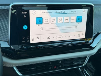 2024 Volkswagen Atlas Cross Sport 2.0T SEL Premium R-Line