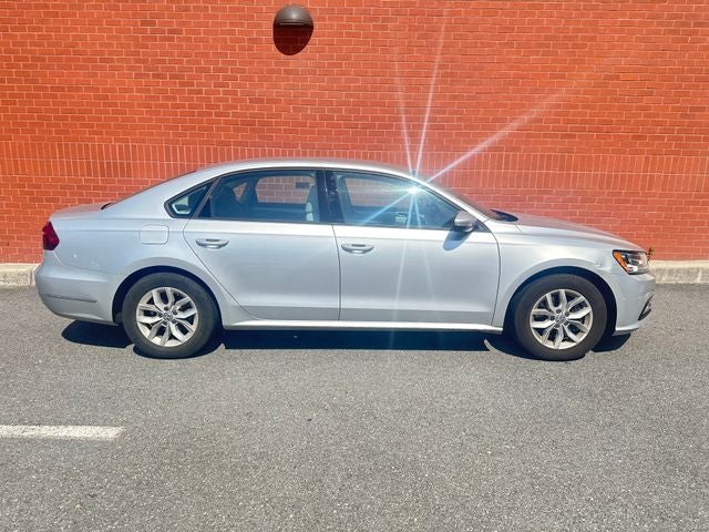 2018 Volkswagen Passat 2.0T S