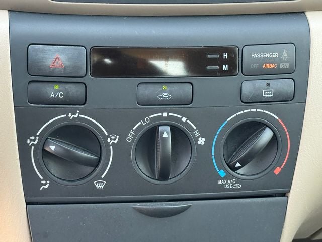2005 Toyota Corolla LE