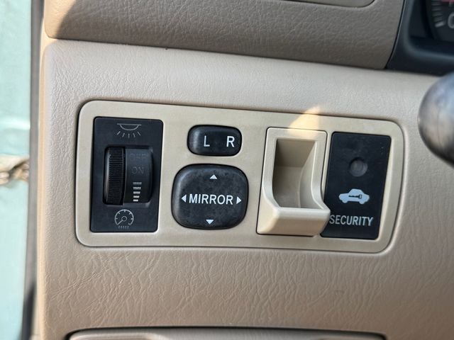 2005 Toyota Corolla LE