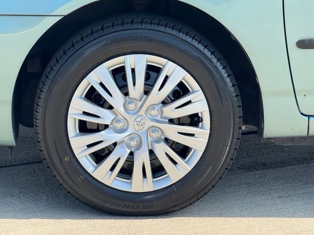 2005 Toyota Corolla LE