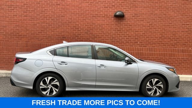 2020 Subaru Legacy Premium's photo
