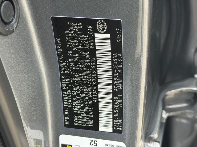 2025 Toyota Camry SE