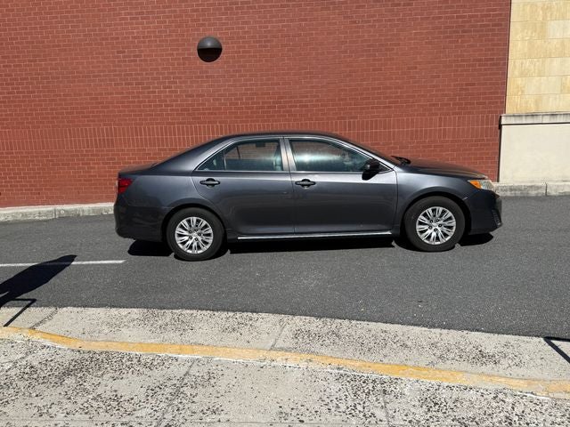 2013 Toyota Camry LE