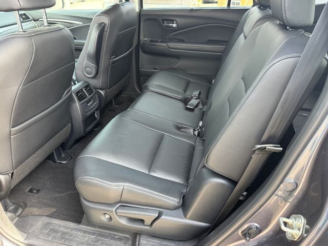 2020 Honda Pilot EX-L - Photo 17