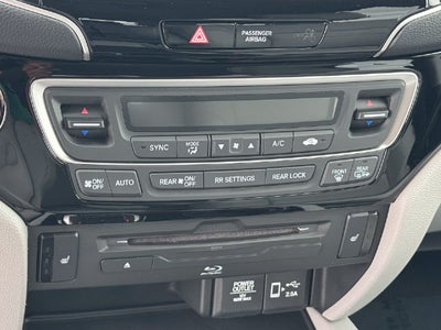 2019 Honda Pilot Touring 8 Passenger