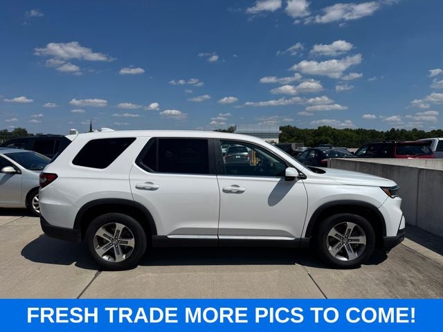 2023 Honda Pilot EX-L 8 Passenger