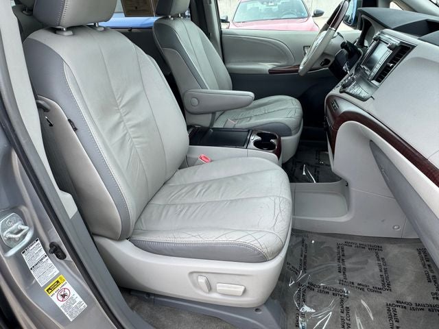 2011 Toyota Sienna Limited