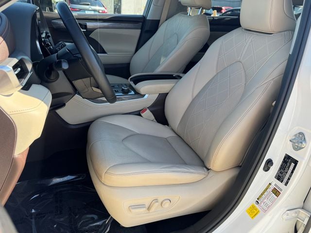 2021 Toyota Highlander Platinum