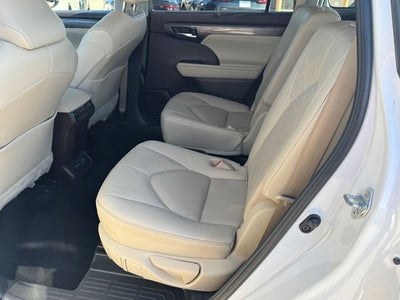 2021 Toyota Highlander Platinum