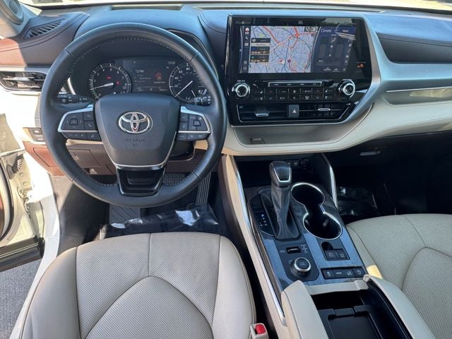 2021 Toyota Highlander Platinum