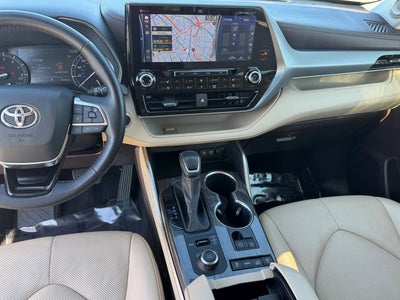 2021 Toyota Highlander Platinum