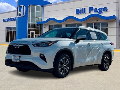 2020 Toyota Highlander XLE