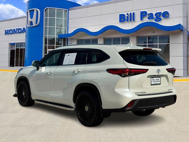 2021 Toyota Highlander XLE