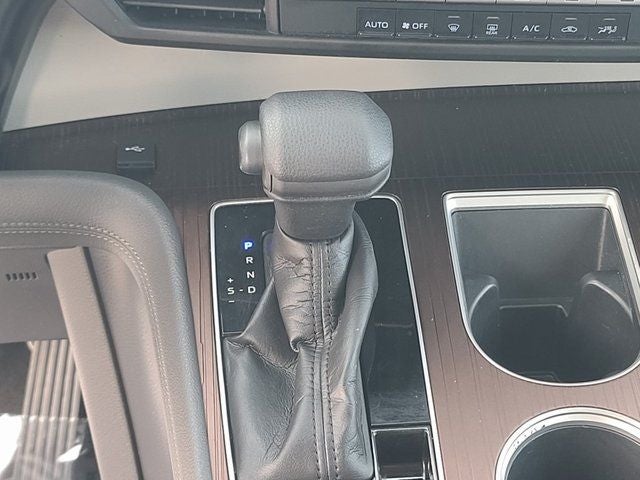 2021 Toyota Sienna LE 8 Passenger