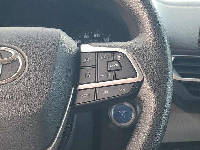 2021 Toyota Sienna LE 8 Passenger