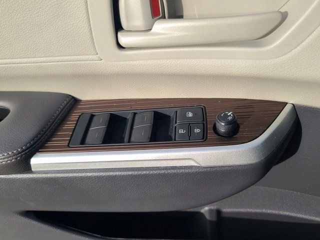 2021 Toyota Sienna LE 8 Passenger