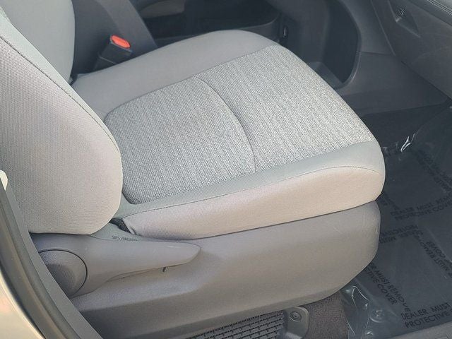2021 Toyota Sienna LE 8 Passenger