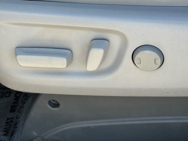 2015 Toyota Sienna L 7 Passenger