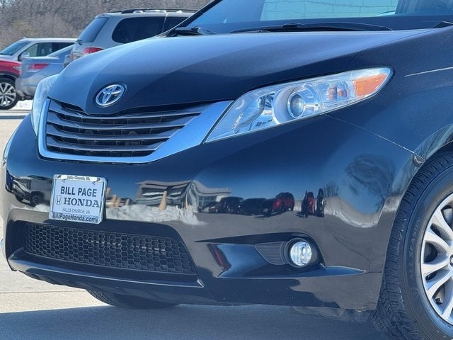 2015 Toyota Sienna L 7 Passenger