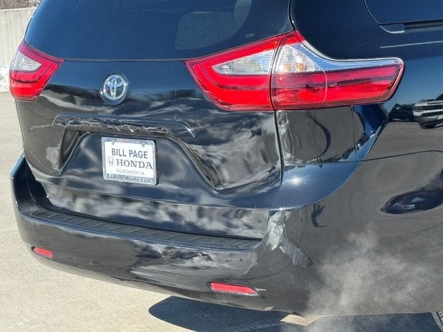 2015 Toyota Sienna L 7 Passenger