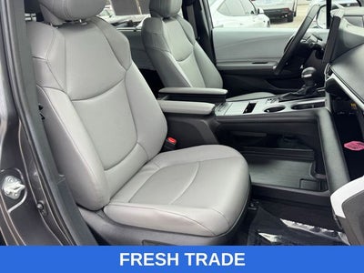 2025 Toyota Sienna XLE 8 Passenger
