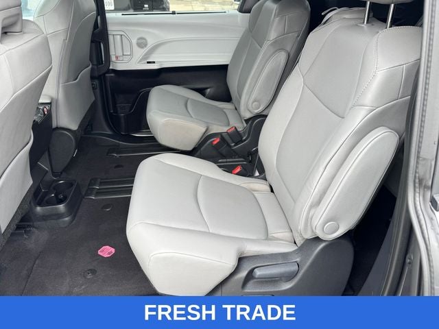 2025 Toyota Sienna XLE 8 Passenger