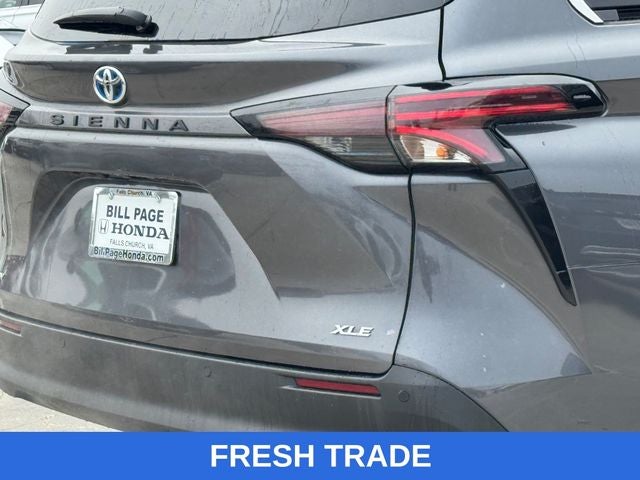 2025 Toyota Sienna XLE 8 Passenger