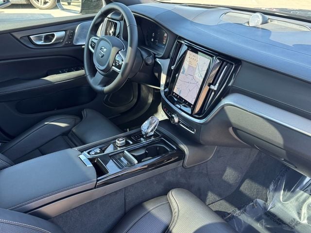 2025 Volvo S60 Plug-In Hybrid T8 Ultra Black Edition