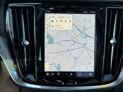 2025 Volvo S60 Plug-In Hybrid T8 Ultra Black Edition