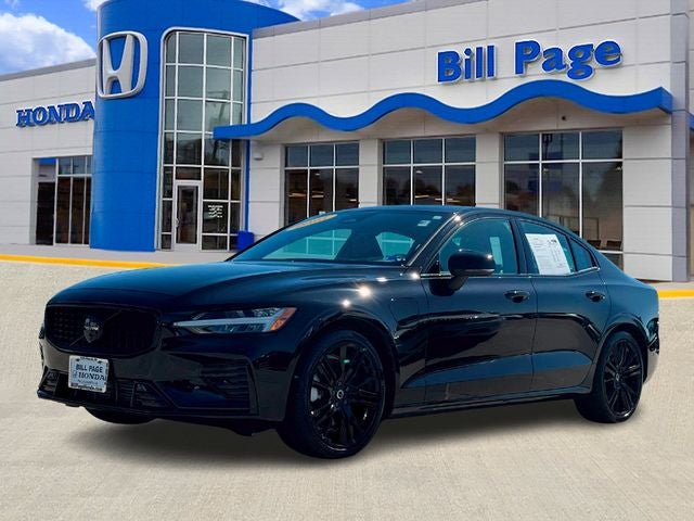 2025 Volvo S60 Plug-In Hybrid T8 Ultra Black Edition