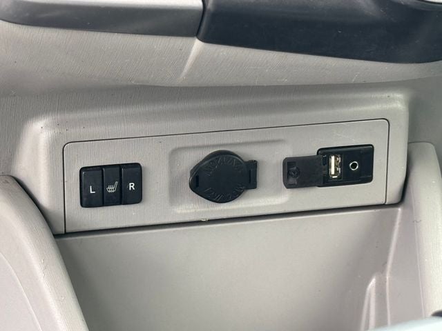 2017 Toyota Prius v Five