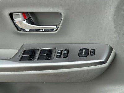 2017 Toyota Prius v Five