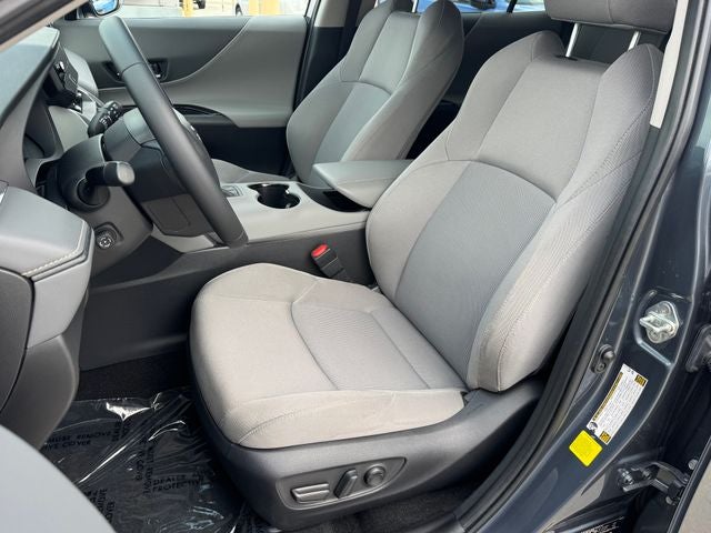 2024 Toyota Venza LE