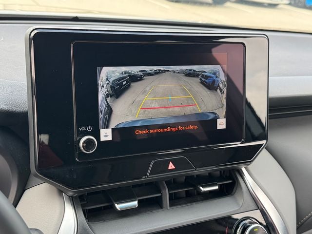 2024 Toyota Venza LE