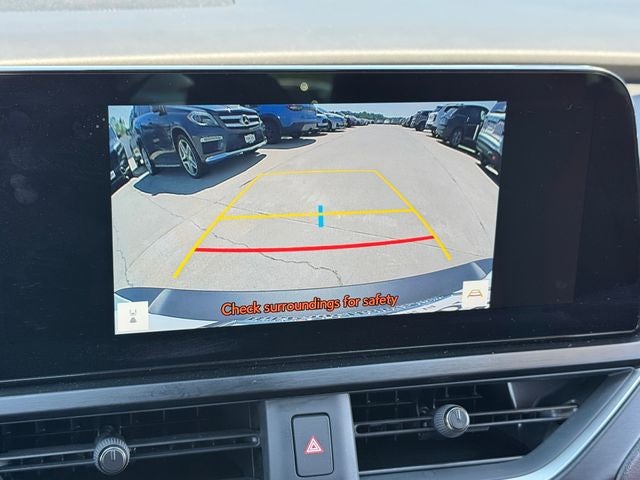 2024 Lexus UX 250h F SPORT Handling