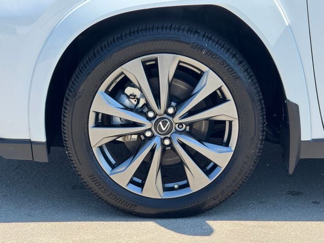 2024 Lexus UX 250h F SPORT Handling