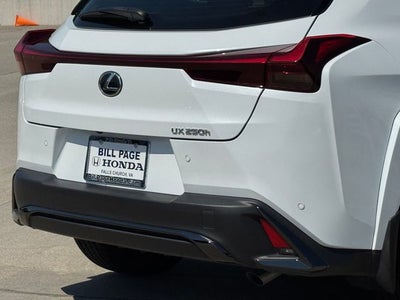 2024 Lexus UX 250h F SPORT Handling