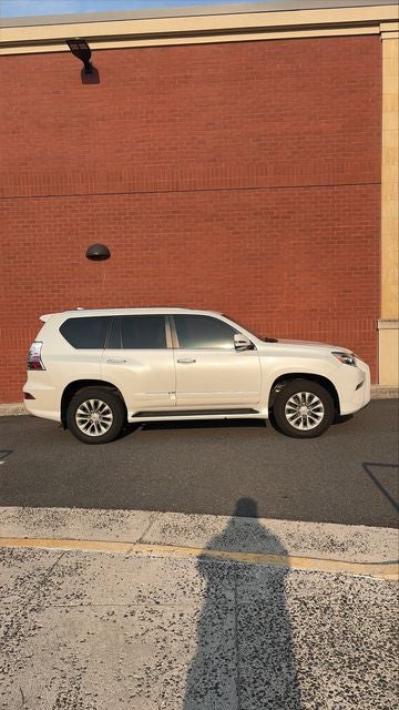 2017 Lexus GX 460