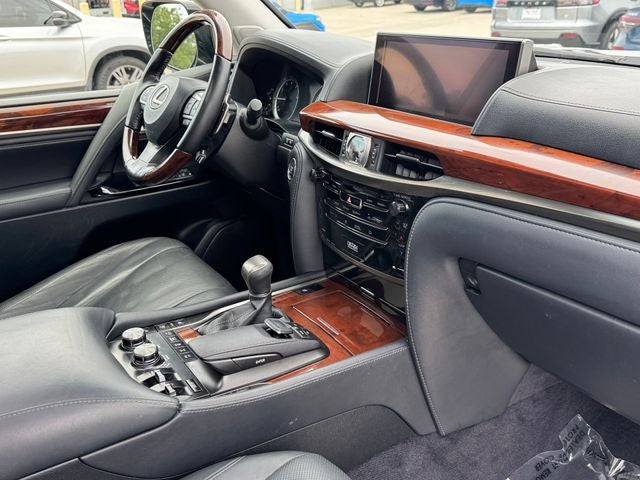 2016 Lexus LX 570