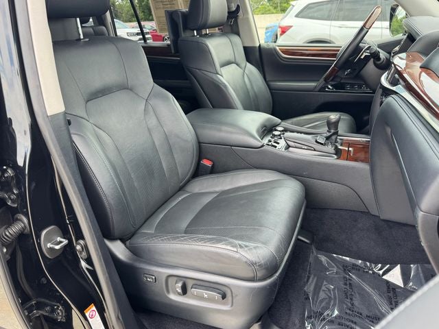 2016 Lexus LX 570