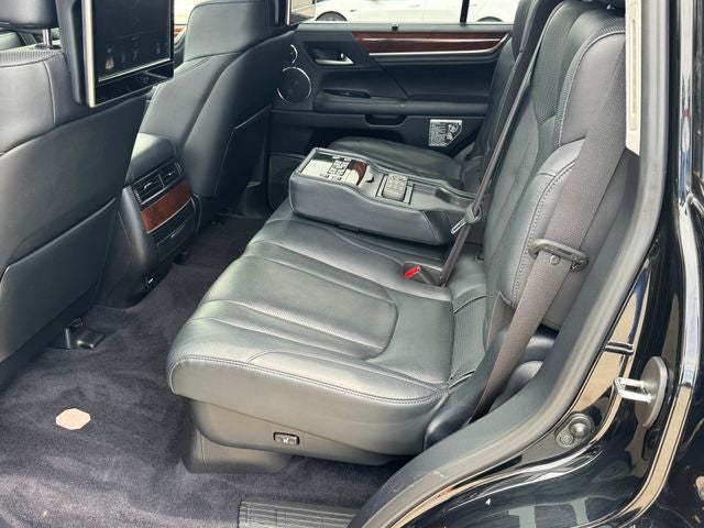 2016 Lexus LX 570