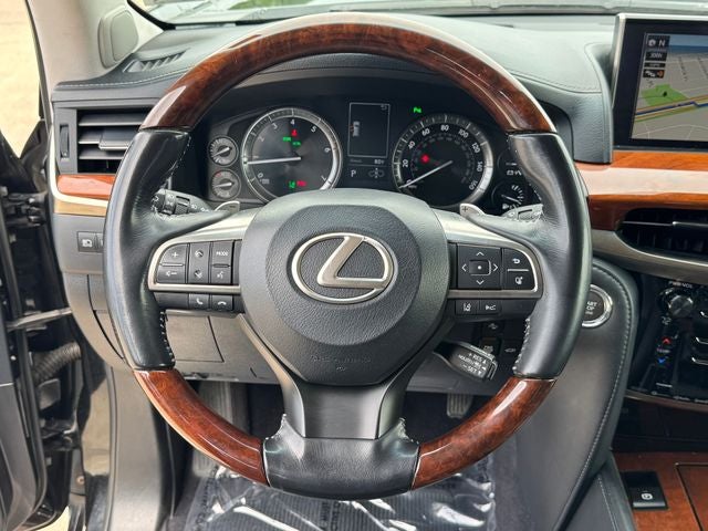 2016 Lexus LX 570