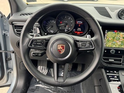 2025 Porsche Macan Base
